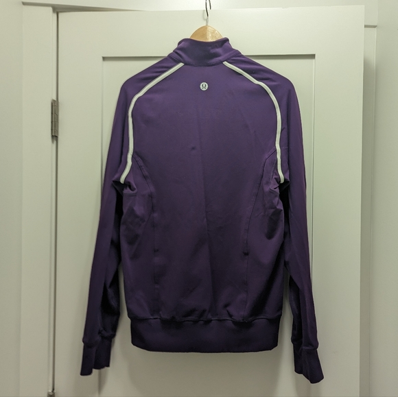 Men's Lululemon Zip up - Picture 2 of 4